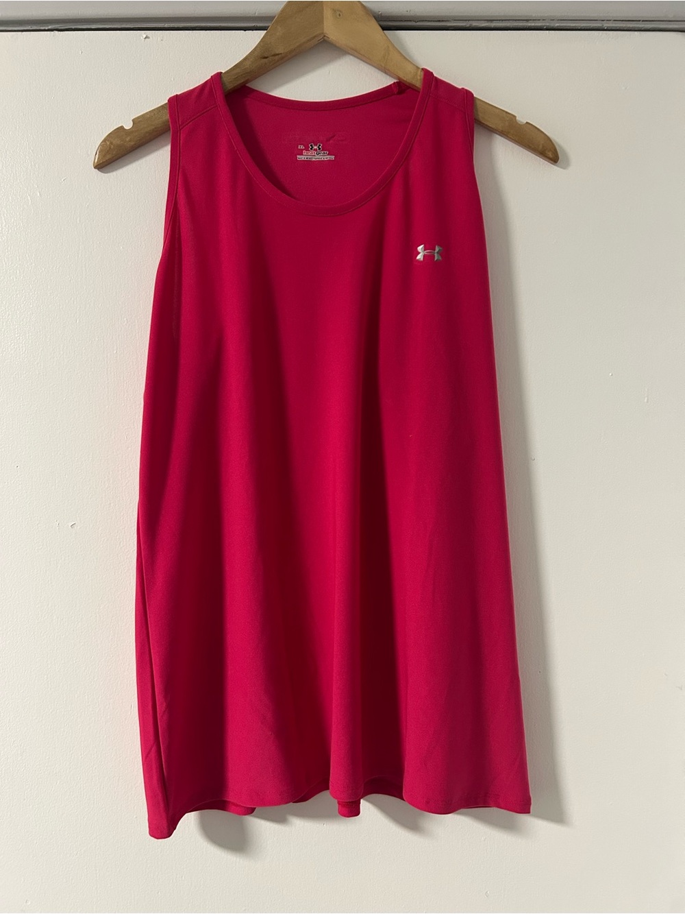 Under Armour Women’s Bright Pink Athletic Tank Top